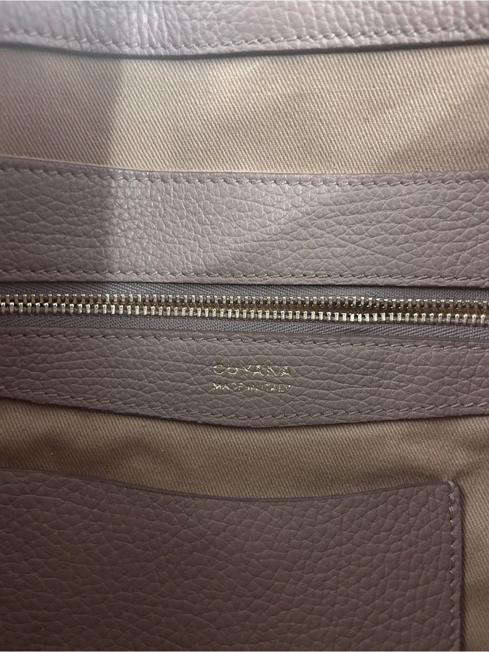 13 inch Cuyana Messenger Bag in Soft Rose - Picture 7 of 16
